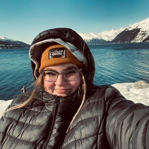 Meet your Posher, Hailey